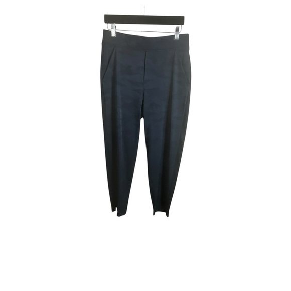 Athleta Brooklyn Blue Camo Jogger Pant - Picture 7 of 14